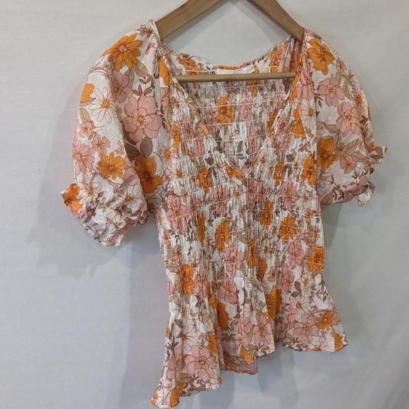 Lush 100% Cotton Pink Ditsy Floral Puff Sleeve Sheared Blouse Top Size Small - Picture 3 of 9